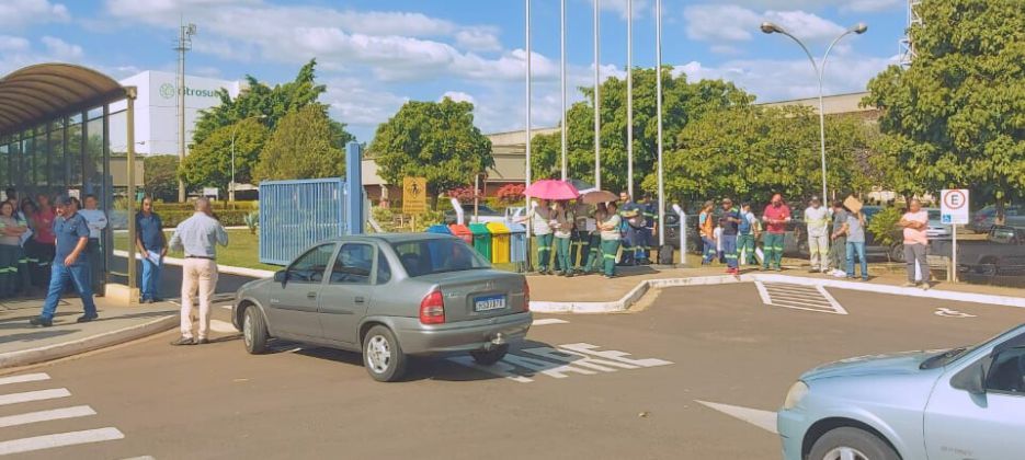 Trabalhadores se unem, aprovam greve e Citrosuco pode parar