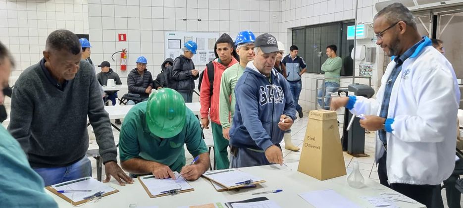 Trabalhadores da Citrus Juice aprovam acordo